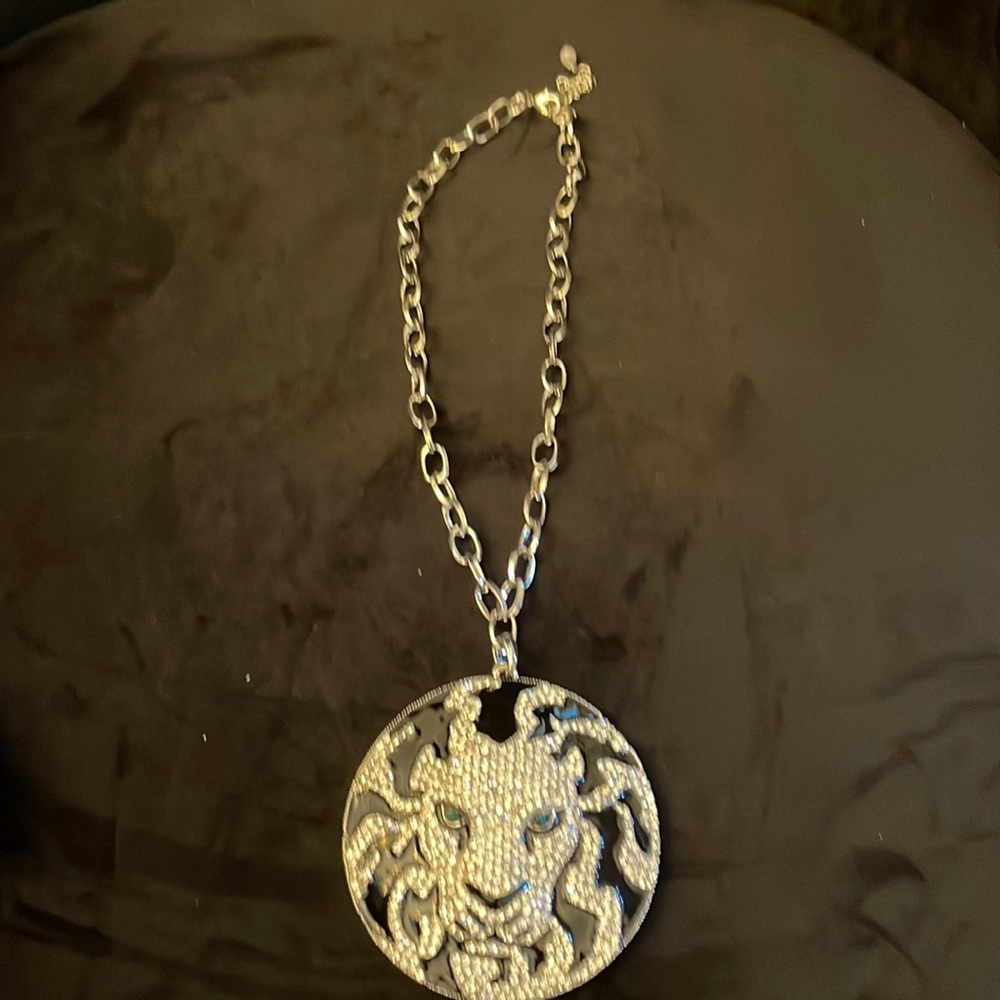 Brand new lion pendant rhinestone necklace, up to 22 inches around